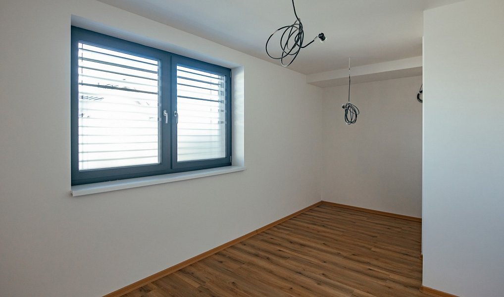 Prodej domu 97 m² s pozemkem 114 m², Hradec Králové – náhled fotky 32