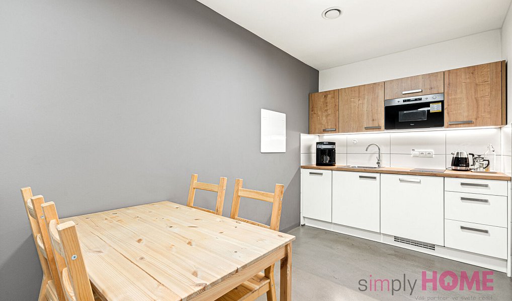 Prodej kanceláře 147 m², Praha – náhled fotky 11