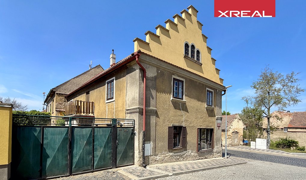 Prodej domu 159 m² s pozemkem 292 m², Zlonice – náhled fotky 2