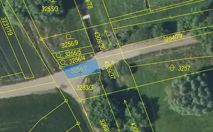 Dražba pole 1 358 m², Vědomice
