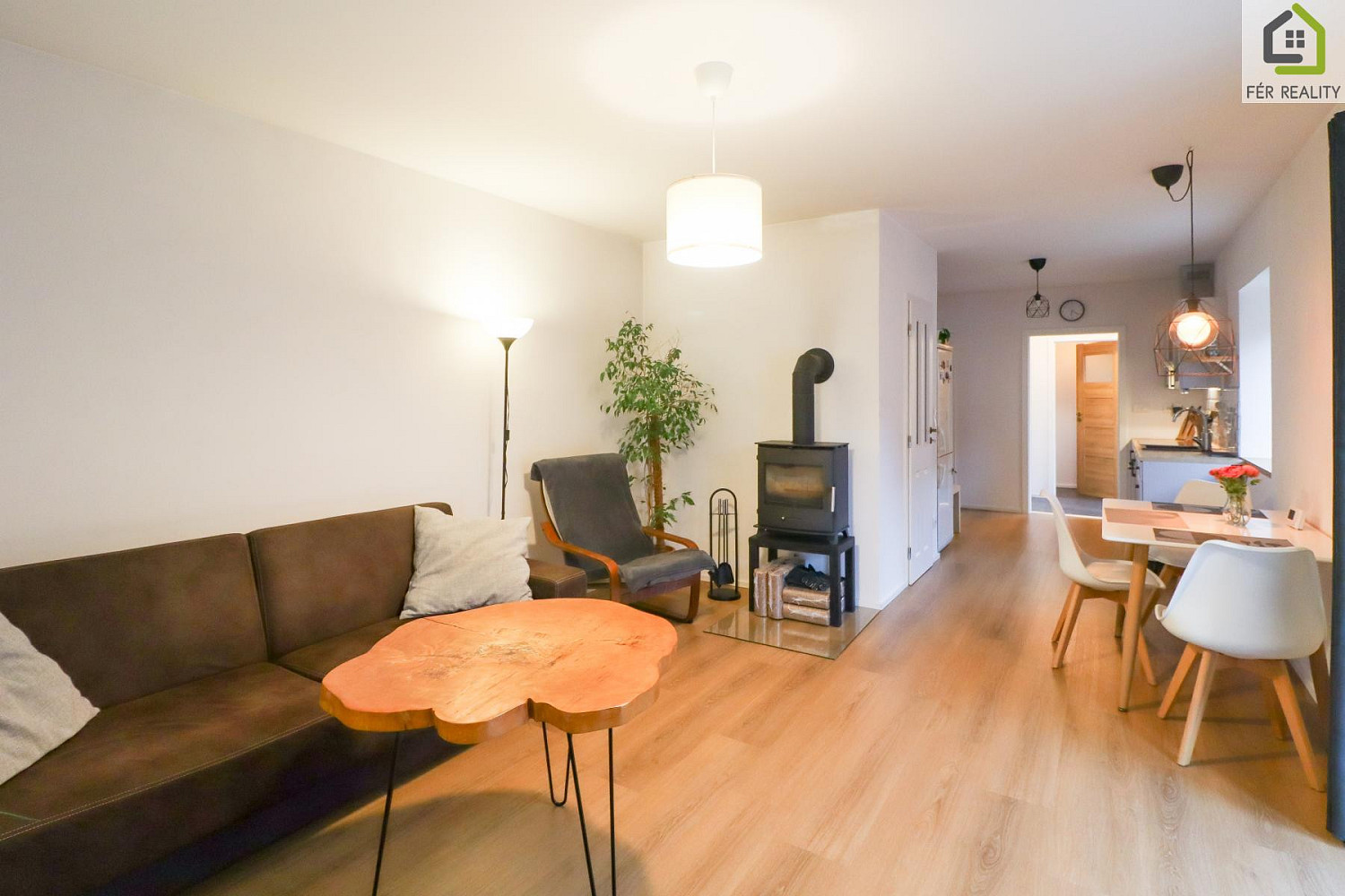 Prodej domu 98 m² s pozemkem 217 m² – fotografie 3