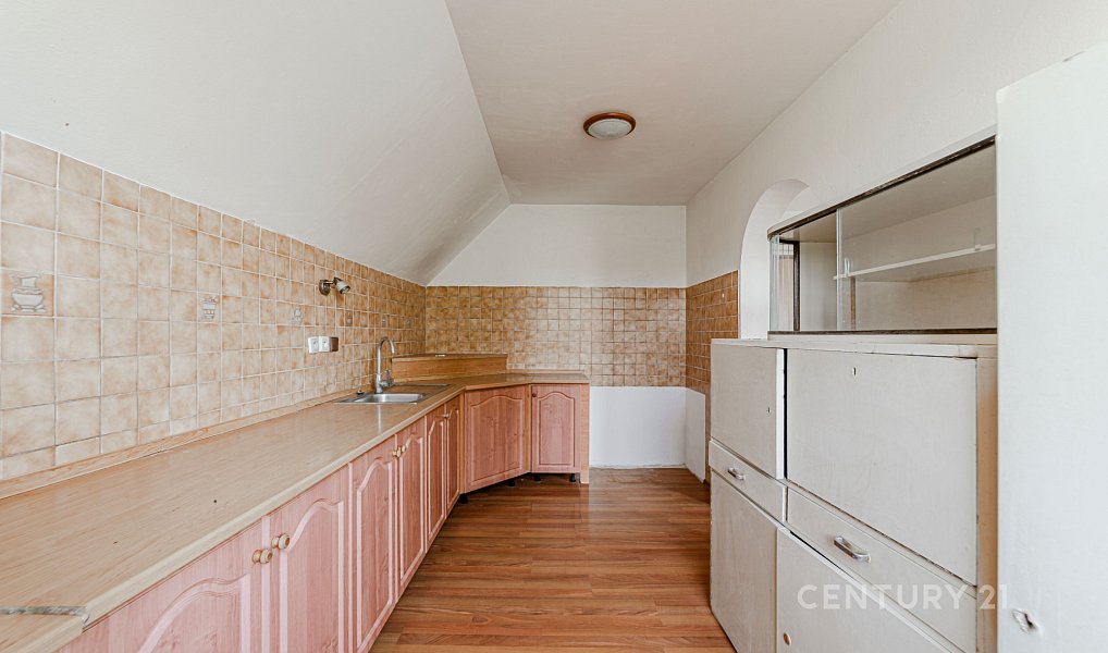 Prodej domu 128 m² s pozemkem 1 943 m², Ženklava – náhled fotky 23