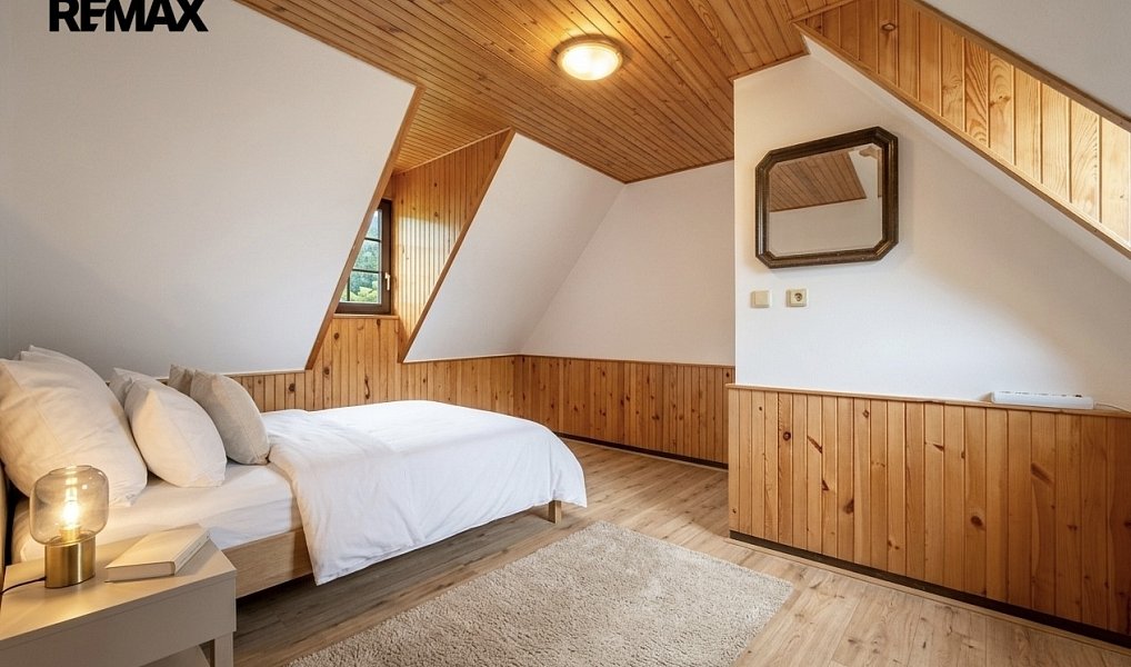 Prodej ubytovacího objektu 450 m², Vimperk – náhled fotky 2