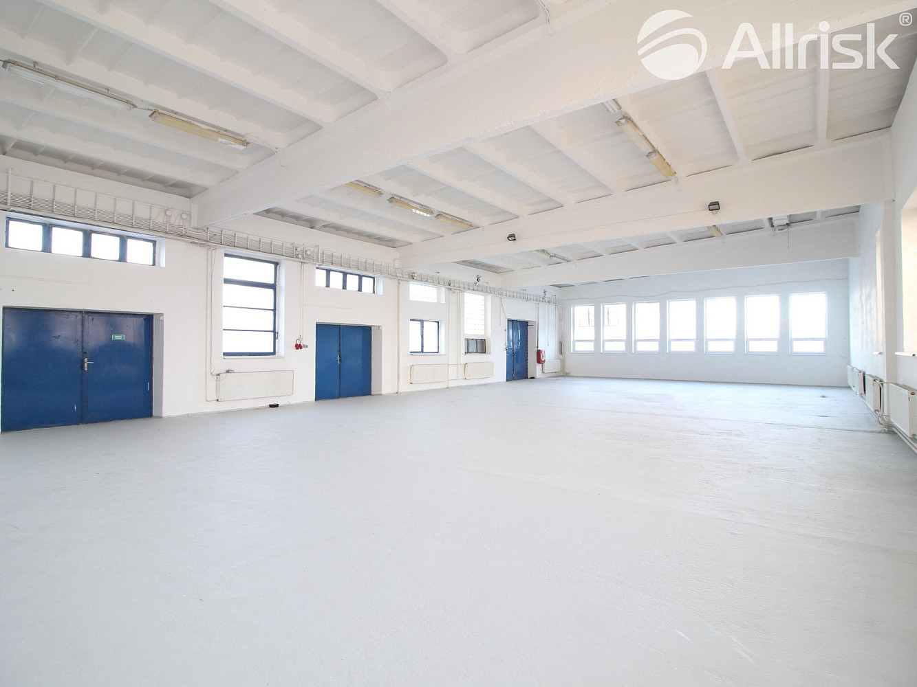 Pronájem skladovacích prostor 565 m²