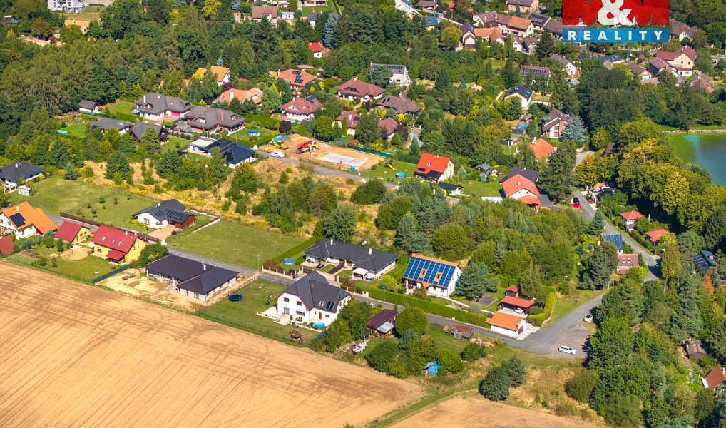 Prodej stavebního pozemku 1 004 m², Březí – náhled fotky 2