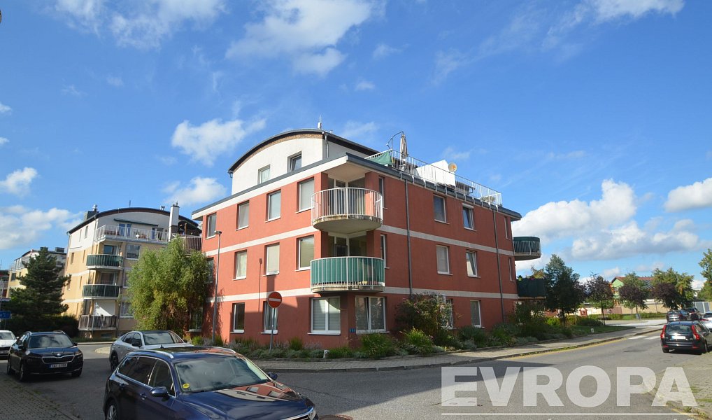 Prodej bytu 2+kk 54 m², Praha – náhled fotky 11