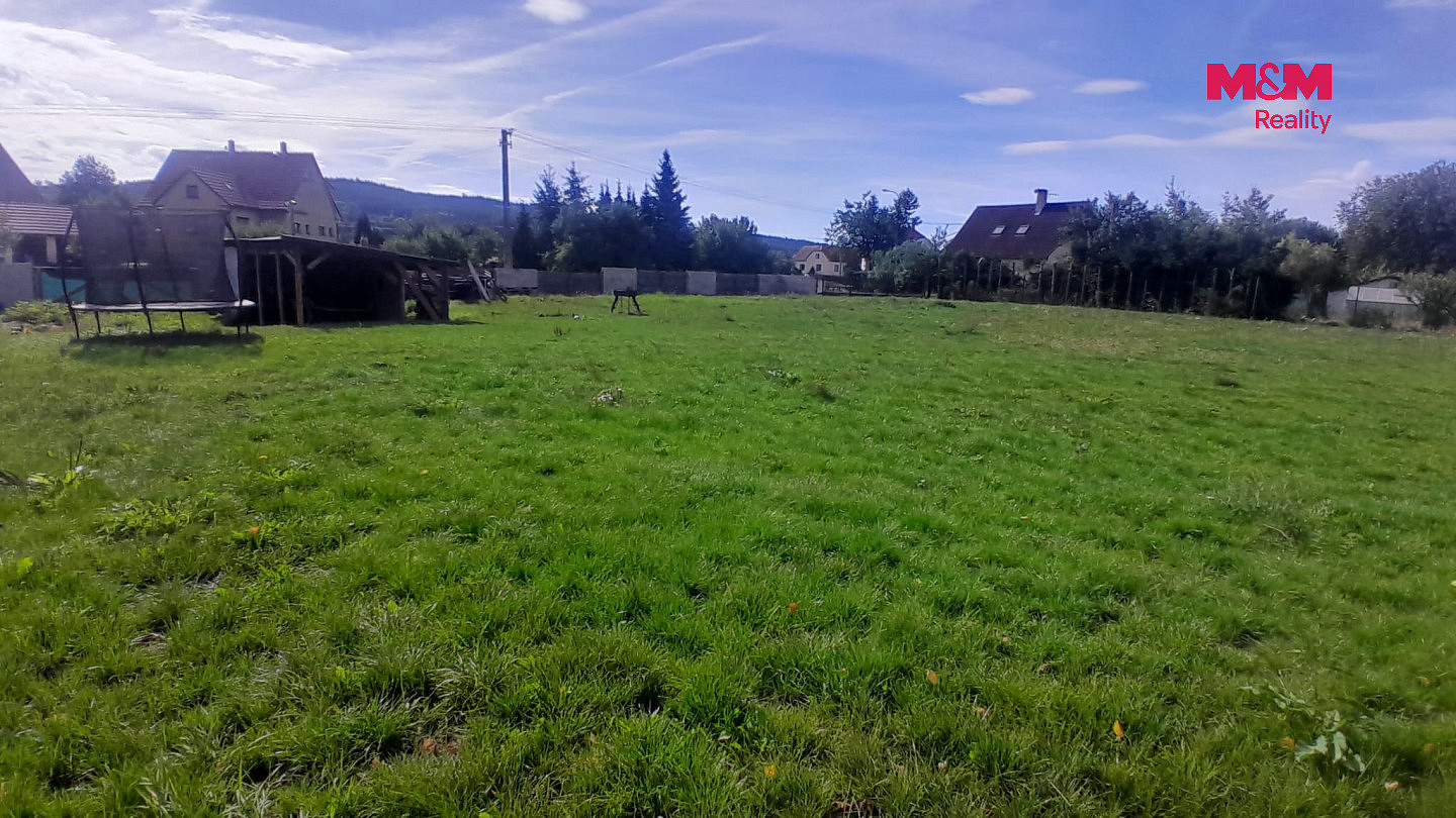 Prodej stavebního pozemku 980 m² – fotografie 4