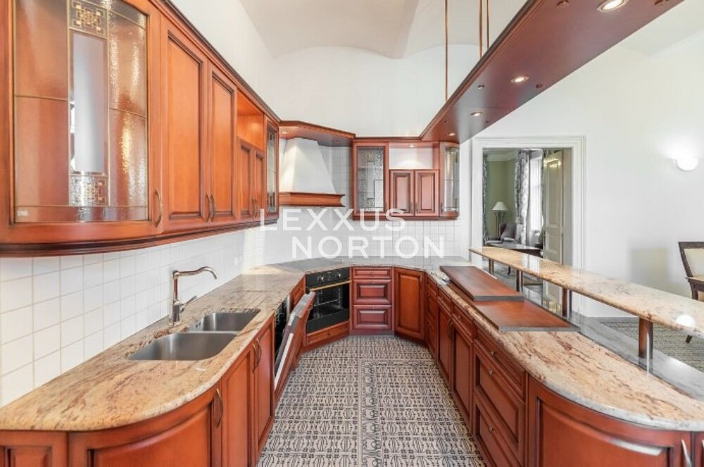 Pronájem domu 827 m² s pozemkem 8 510 m² — photo 3