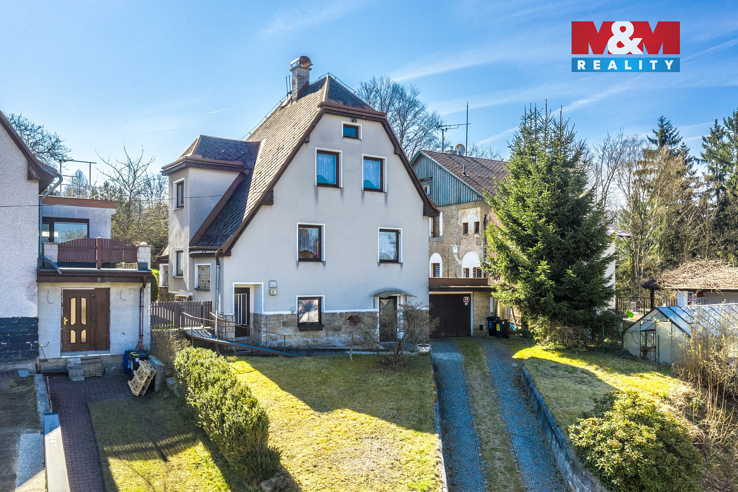 Prodej domu 200 m² s pozemkem 656 m² — photo 2