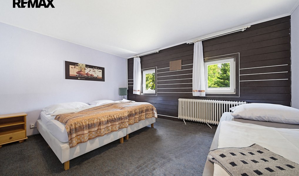 Prodej ubytovacího objektu 980 m², Potůčky – náhled fotky 15