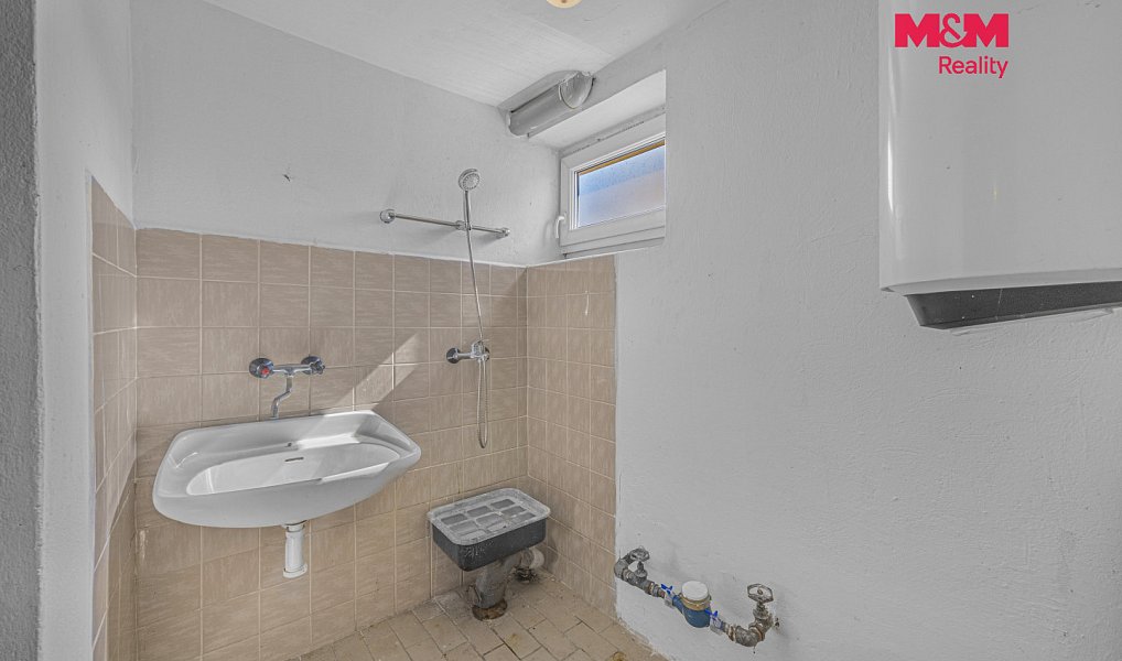 Prodej obchodních prostor 330 m², Pardubice – náhled fotky 15