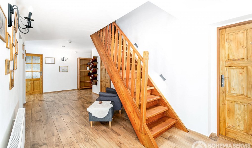 Prodej ubytovacího objektu 293 m², Kořenov – náhled fotky 13