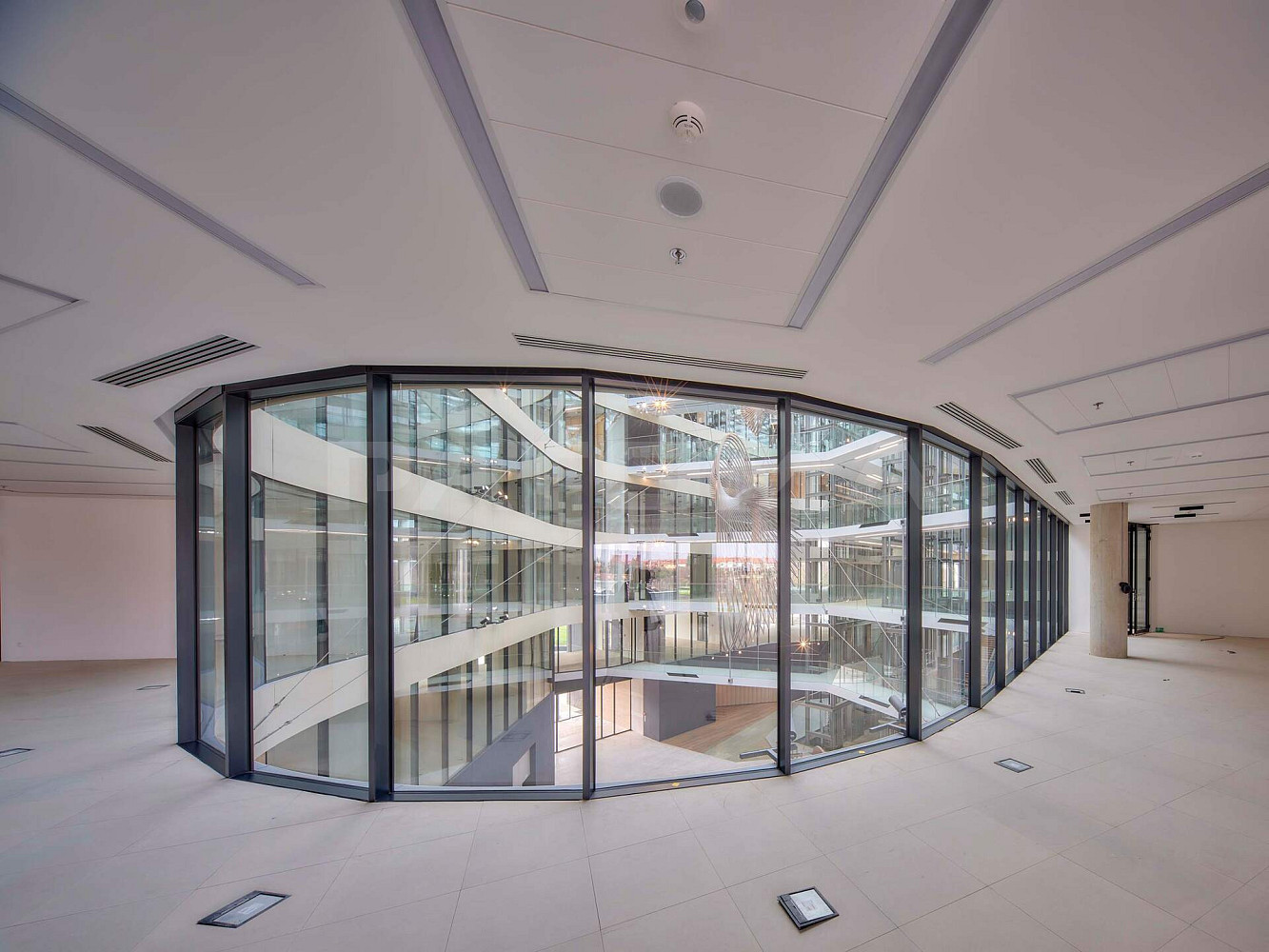 Pronájem kanceláře 813 m² – fotografie 4
