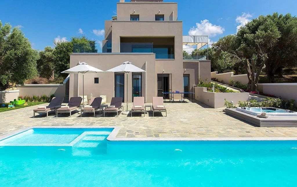 Prodej vily 300 m² s pozemkem 3 200 m² — photo 5