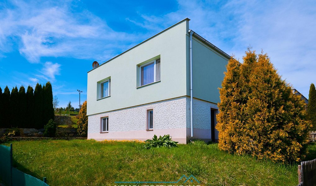 Prodej domu 165 m² s pozemkem 752 m², Štěkeň – náhled fotky 8