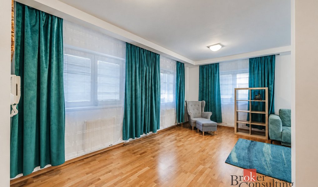 Prodej domu 150 m² s pozemkem 66 m², Hradec Králové – náhled fotky 5