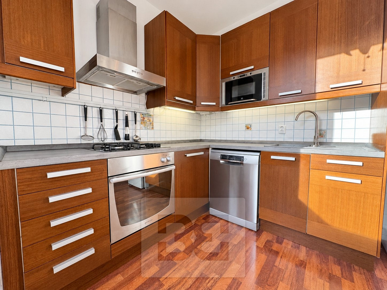 Pronájem bytu 2+1 57 m² – fotografie 4