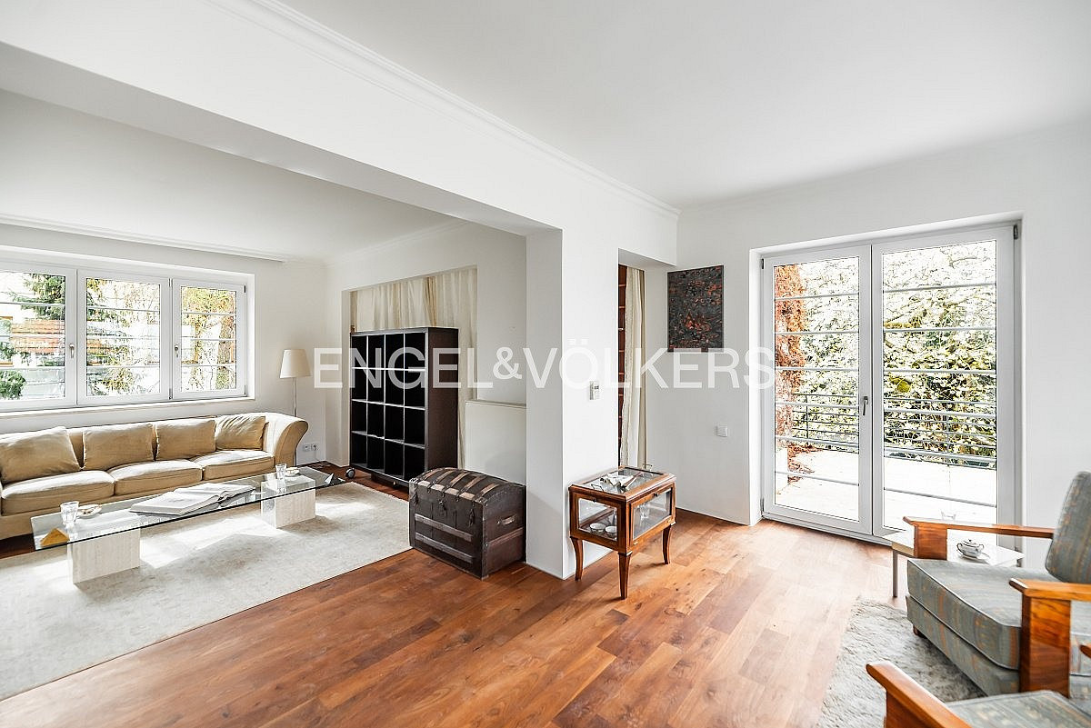 Pronájem domu 260 m² s pozemkem 629 m²