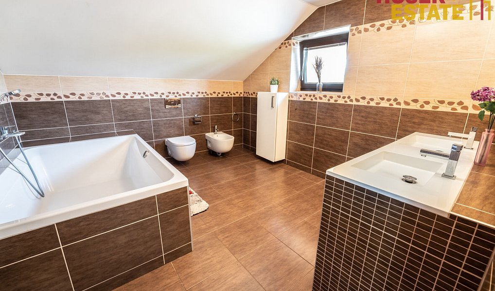 Prodej domu 263 m² s pozemkem 904 m², Brno – náhled fotky 15