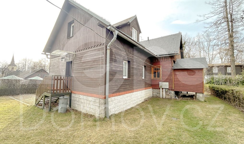Prodej ubytovacího objektu 330 m², Zlaté Hory – náhled fotky 3