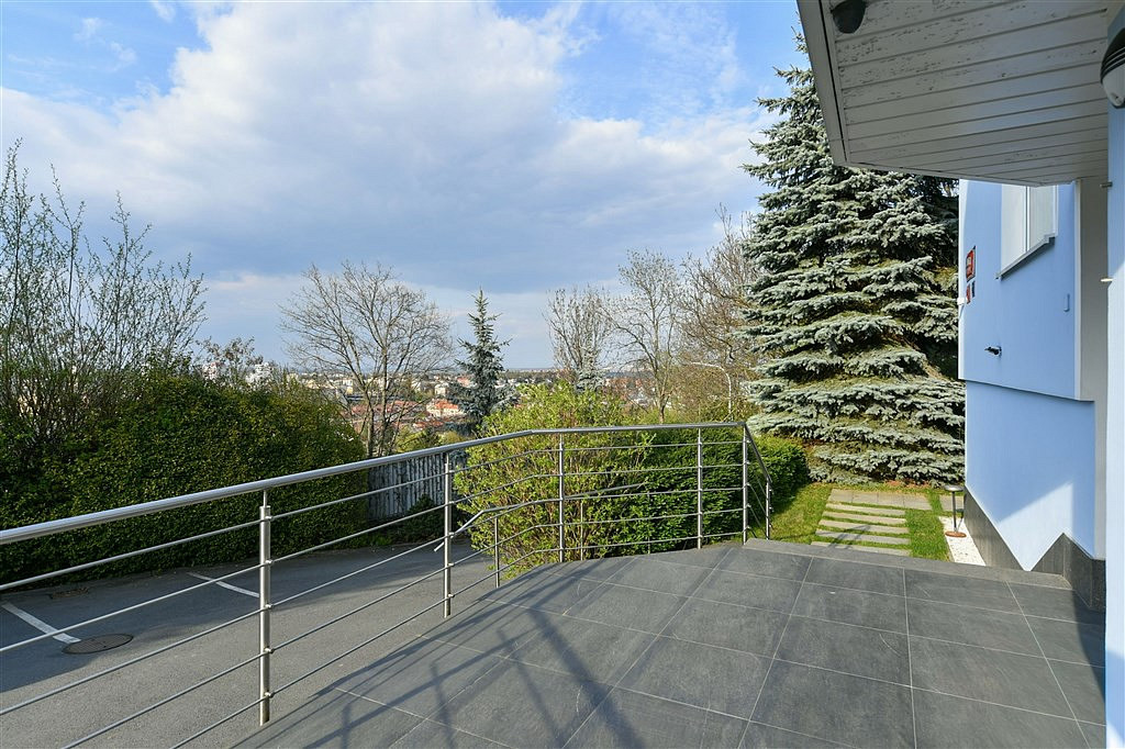 Pronájem výrobních prostor 700 m² — photo 2