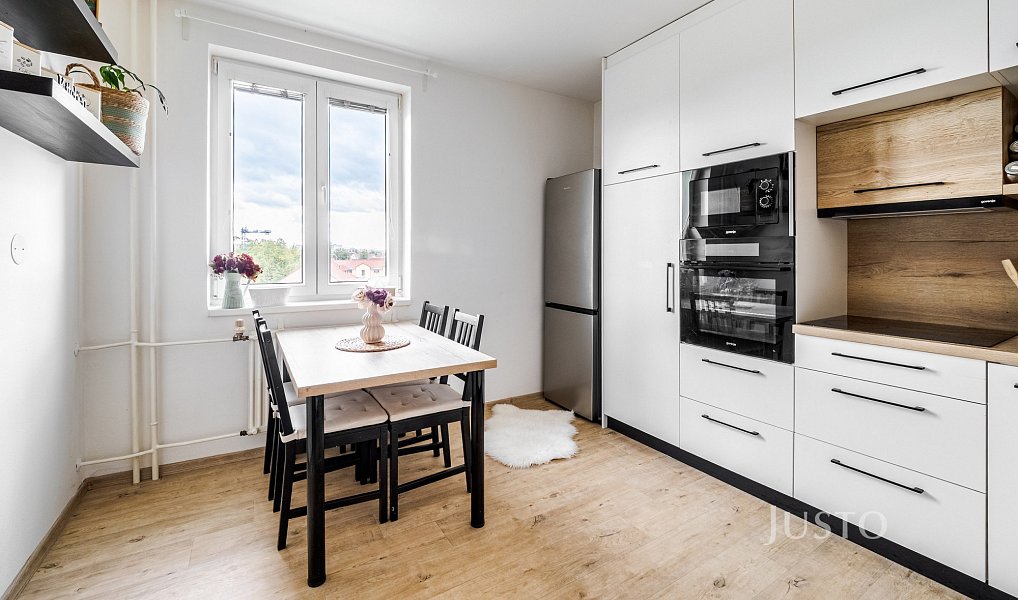 Prodej bytu 3+1 64 m², České Budějovice – náhled fotky 2