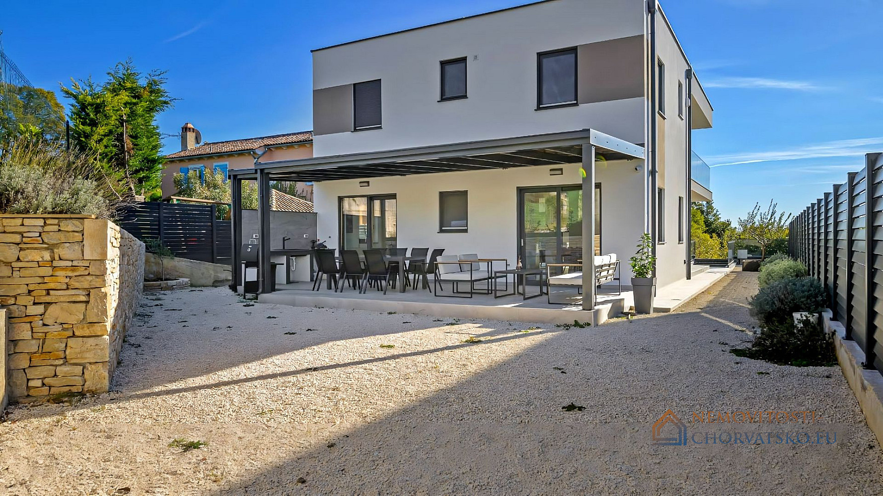 Prodej domu 200 m² s pozemkem 560 m² - Aanzicht 6