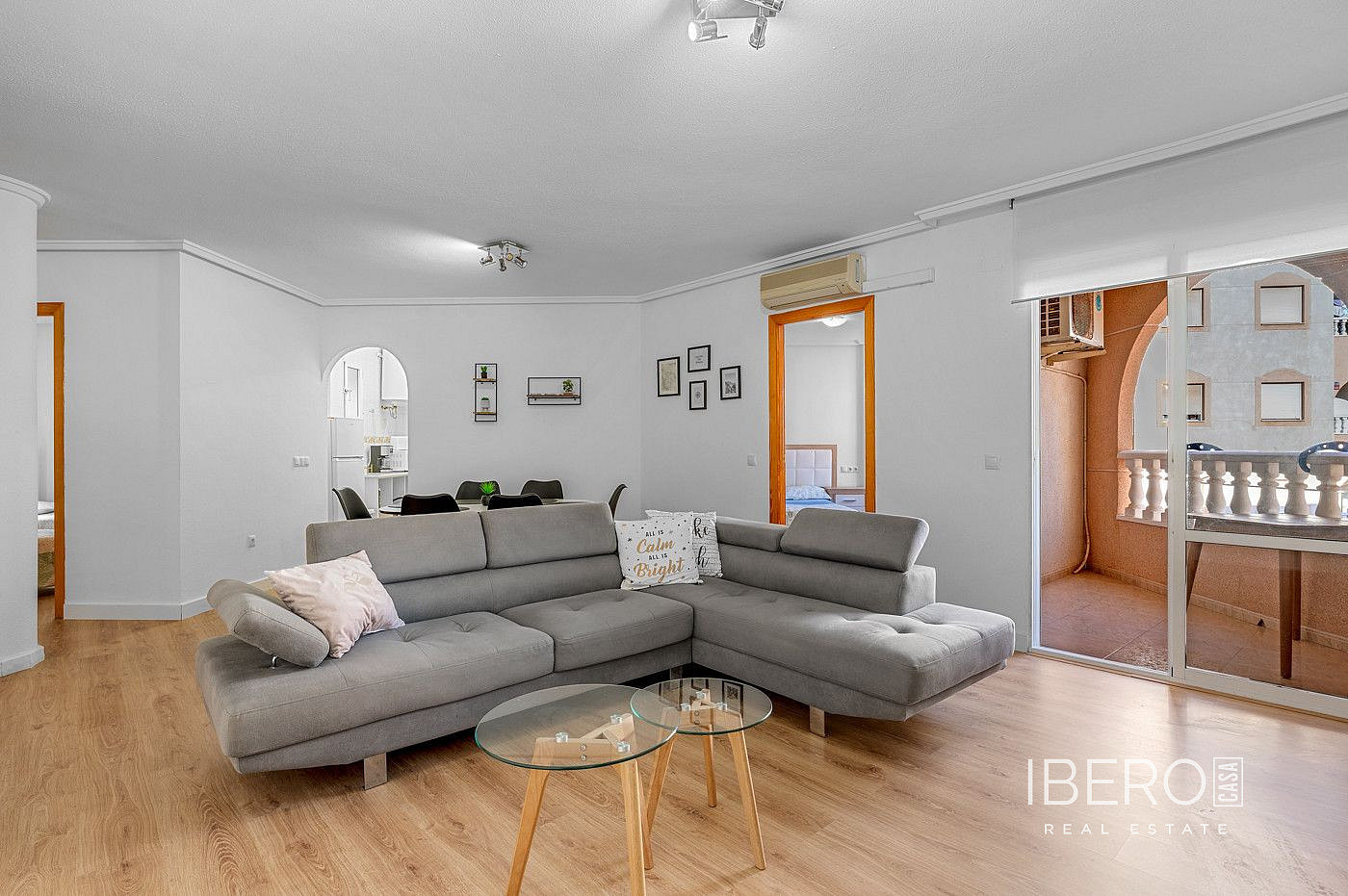 Prodej bytu 4+kk 83 m² — photo 2