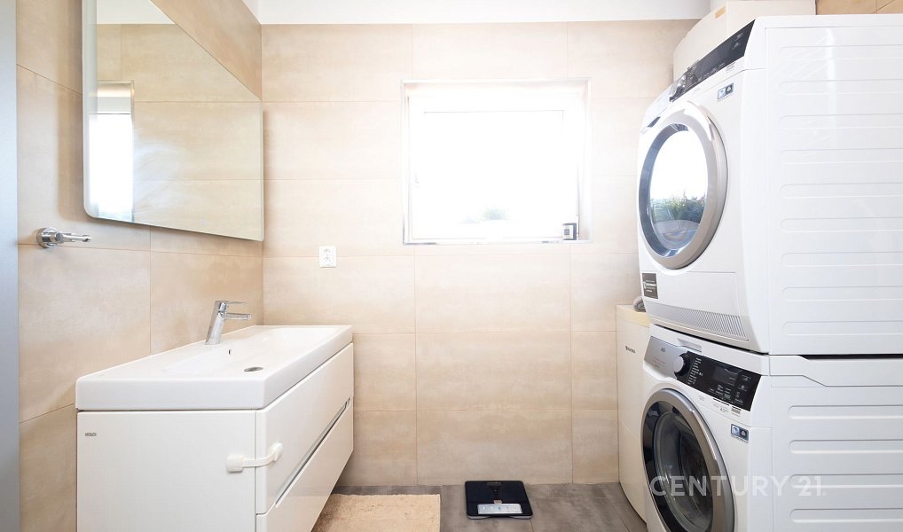 Prodej domu 181 m² s pozemkem 311 m², Kolín – náhled fotky 11