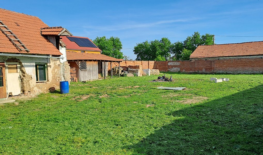 Prodej stavebního pozemku 977 m², Zálezlice – náhled fotky 11