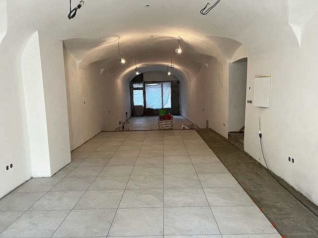 Pronájem obchodních prostor 96 m² – fotografie 4