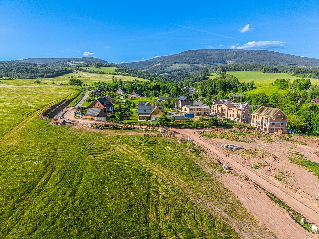 Prodej stavebního pozemku, 2.117 m², veškeré inženýrské sítě, Krkonoše - More