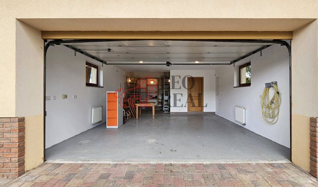 Prodej domu 316 m² s pozemkem 1 751 m², Kamenice – náhled fotky 6