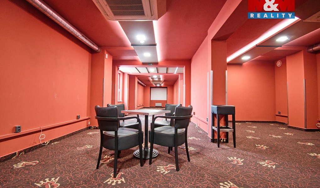 Pronájem obchodních prostor 180 m², Rožnov pod Radhoštěm – náhled fotky 6