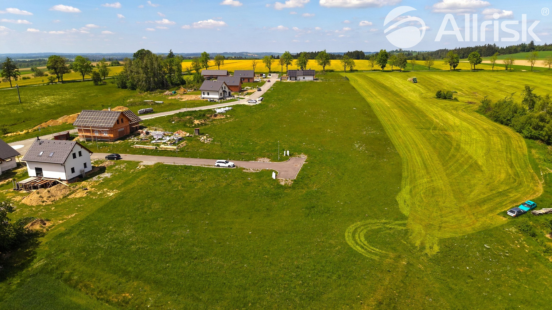 Prodej stavebního pozemku 1 327 m² – fotografie 5