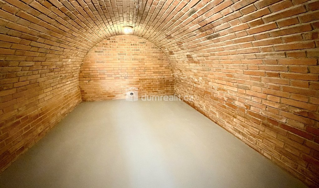 Prodej domu 247 m² s pozemkem 1 024 m², Lukov – náhled fotky 19