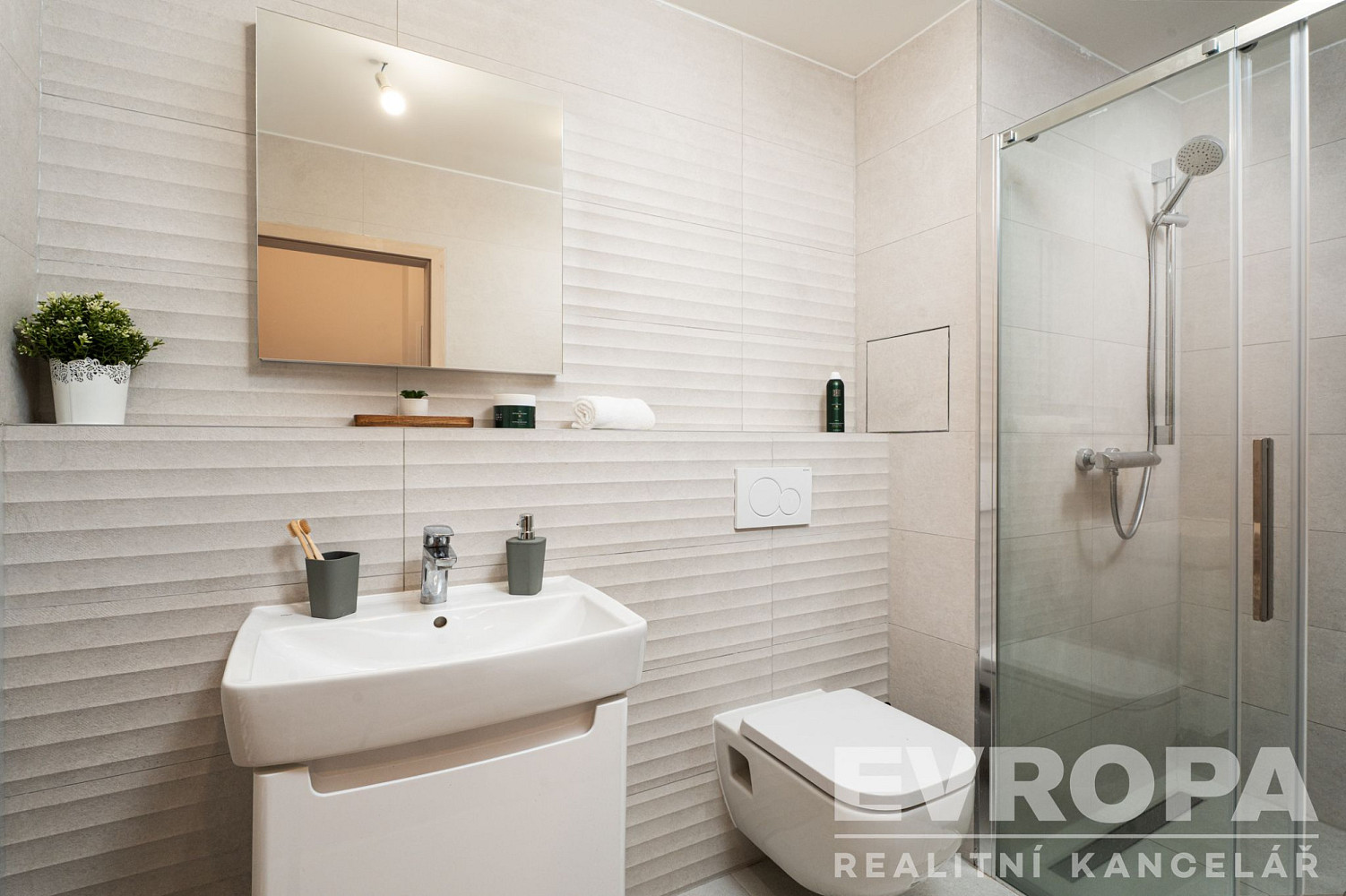 Prodej bytu 1+kk 33 m² – fotografie 4
