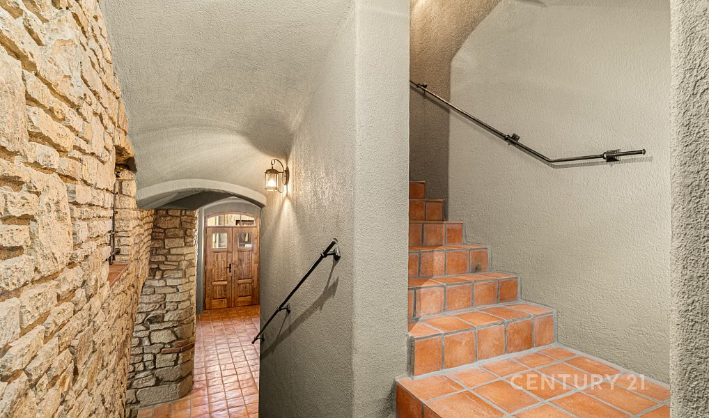 Prodej nájemního domu, činžáku 370 m², Slaný – náhled fotky 14