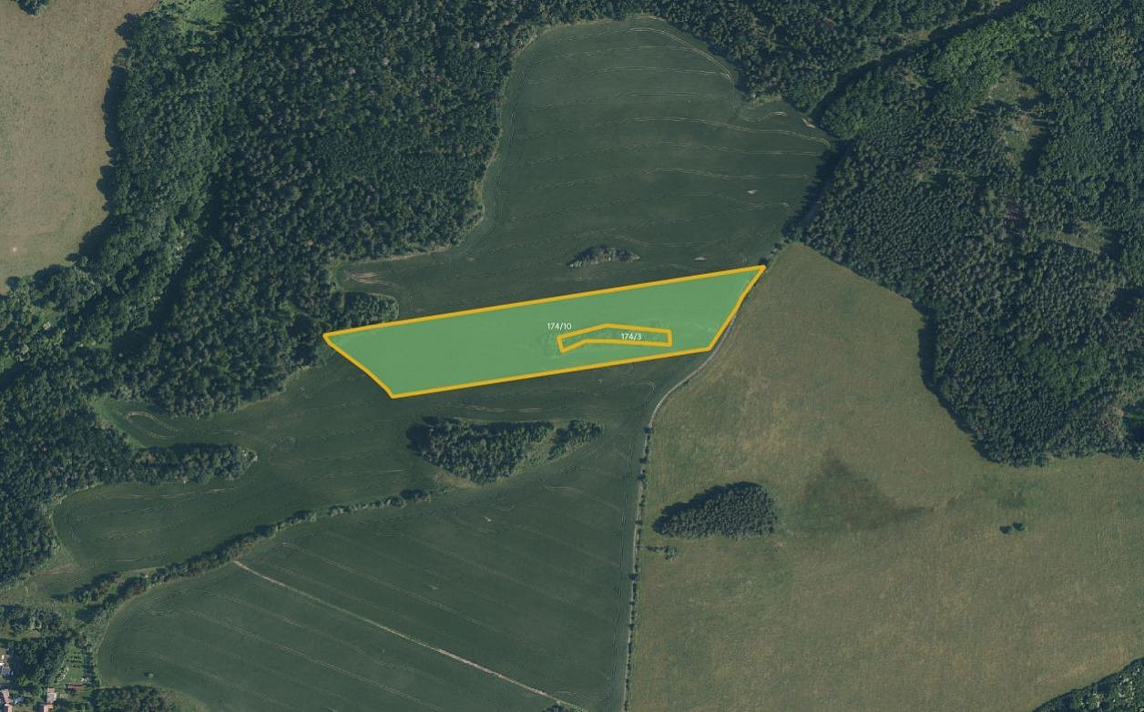 Prodej pole 35 058 m²