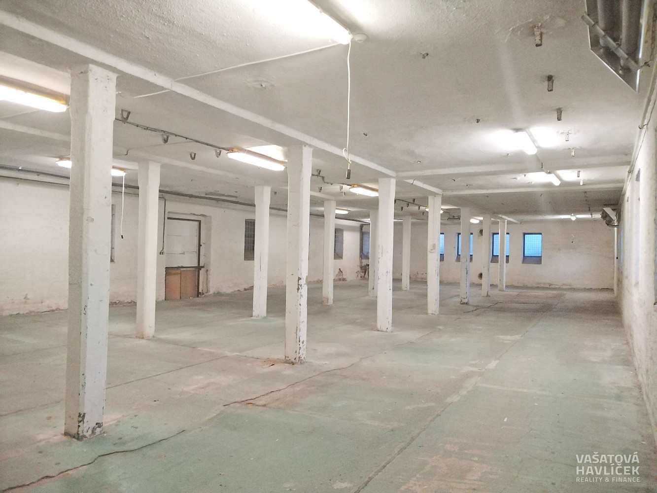 Pronájem skladovacích prostor 413 m² – fotografie 2