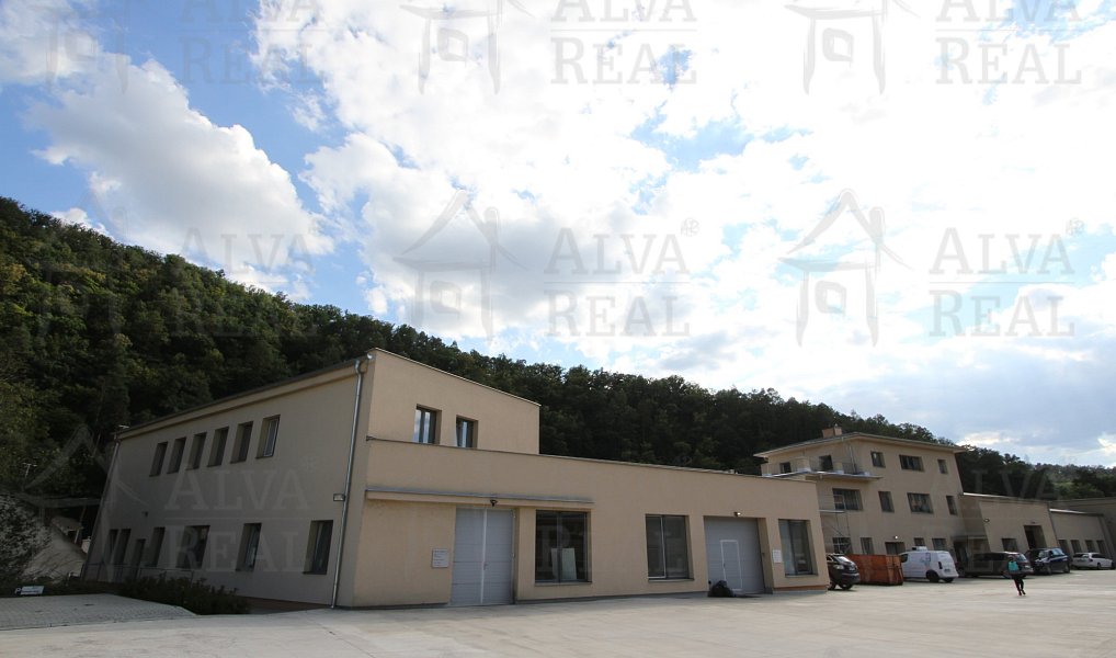 Pronájem kanceláře 102 m², Bílovice nad Svitavou – náhled fotky 3