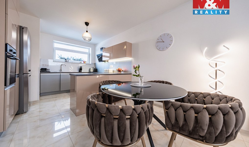 Prodej bytu 4+kk 93 m², Kostelec nad Černými lesy – náhled fotky 7