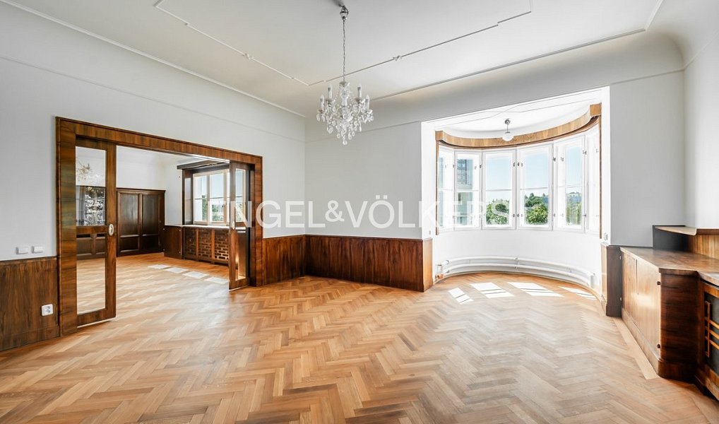 Prodej kanceláře 118 m², Praha – náhled fotky 2