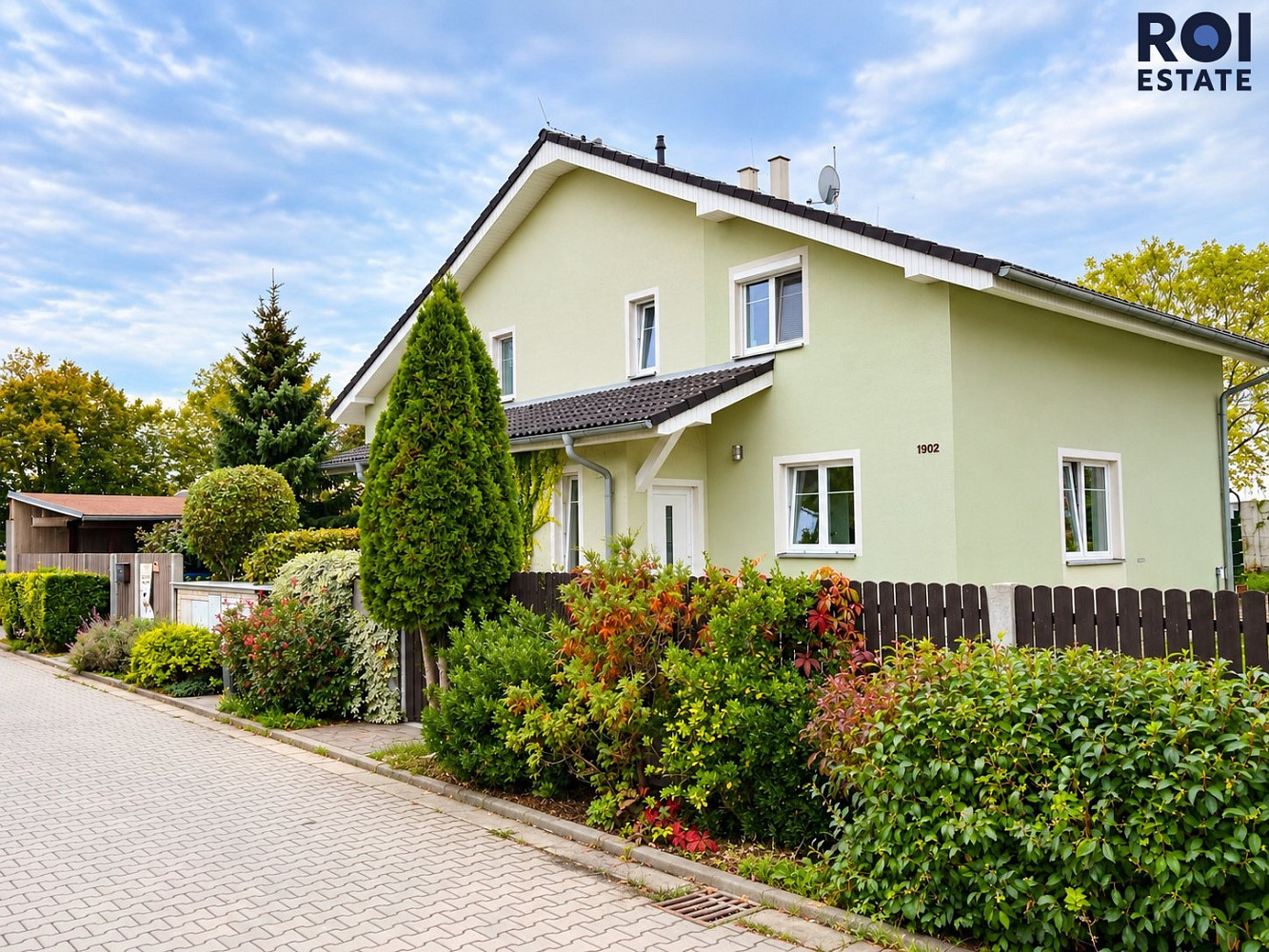 Pronájem domu 105 m² s pozemkem 400 m² – fotografie 2