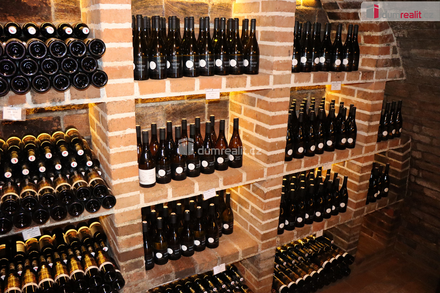 Vinné sklepy s posezením horní věstonice — photo 5
