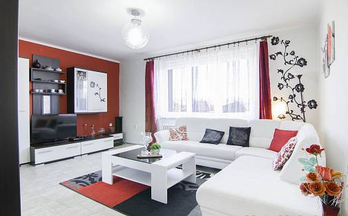 Pronájem bytu 3+1 67 m², Třešňová, Lysá nad Labem, okres Nymburk