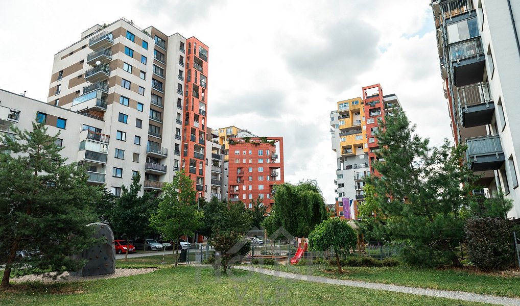 Prodej bytu 2+kk 60 m², Praha – náhled fotky 35