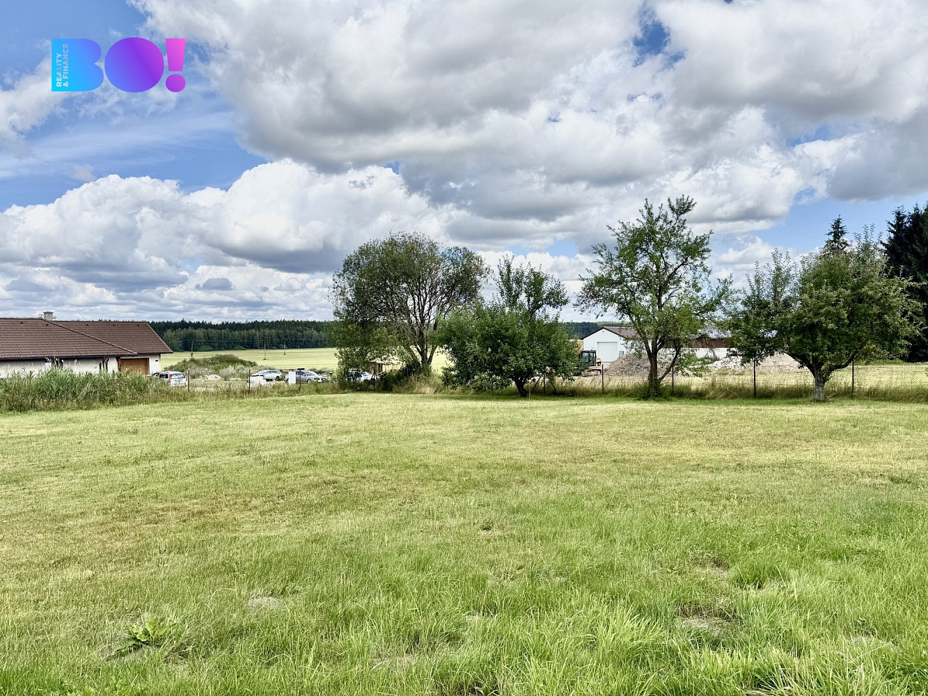Prodej stavebního pozemku 1 073 m² – fotografie 3