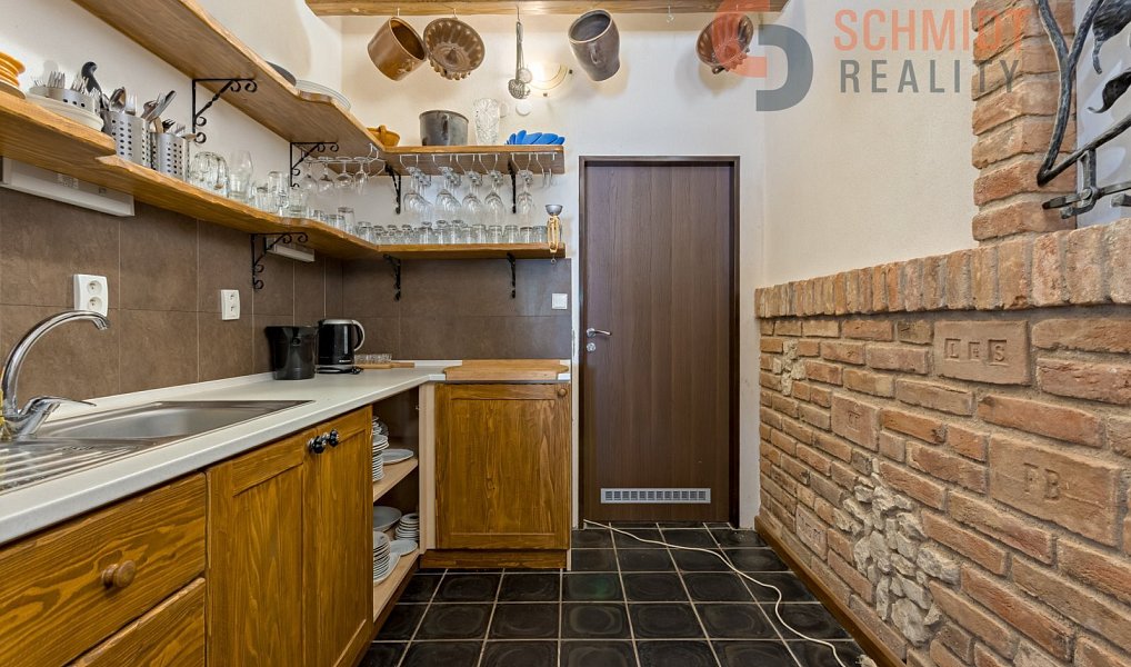 Prodej ubytovacího objektu 605 m², Pavlov – náhled fotky 16