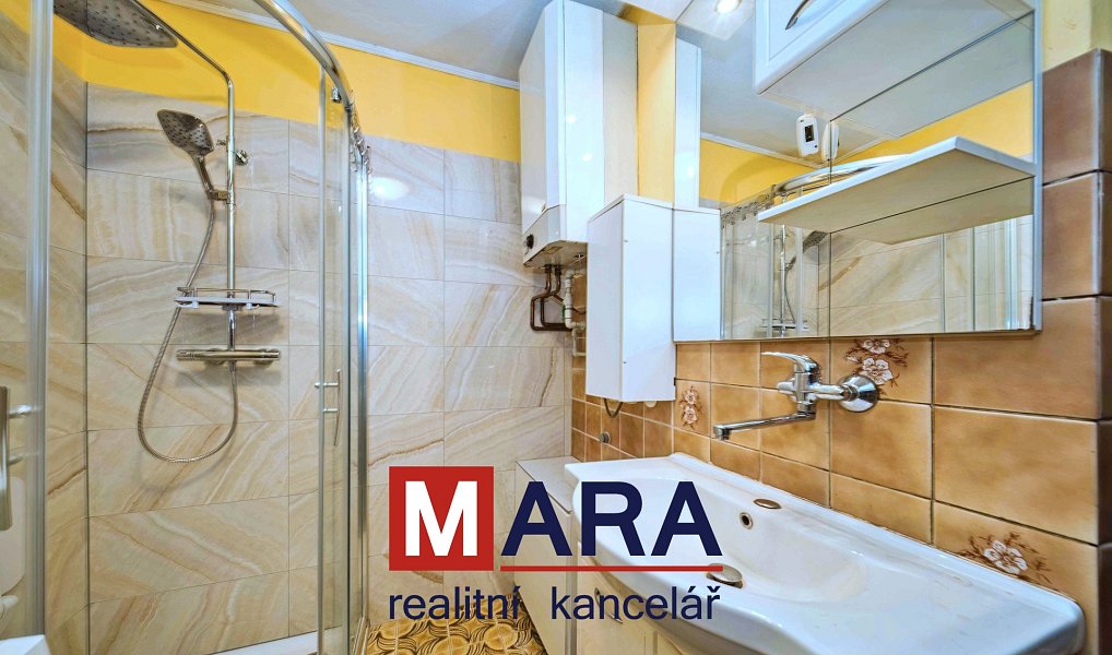 Prodej domu 137 m² s pozemkem 965 m², Stražisko – náhled fotky 11